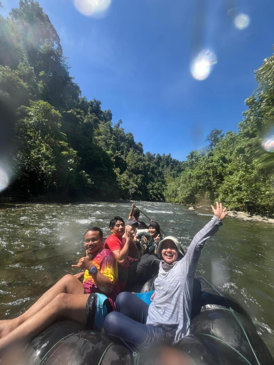 Pongo Guest House & Jungle Trekking Bukit Lawang Exterior foto