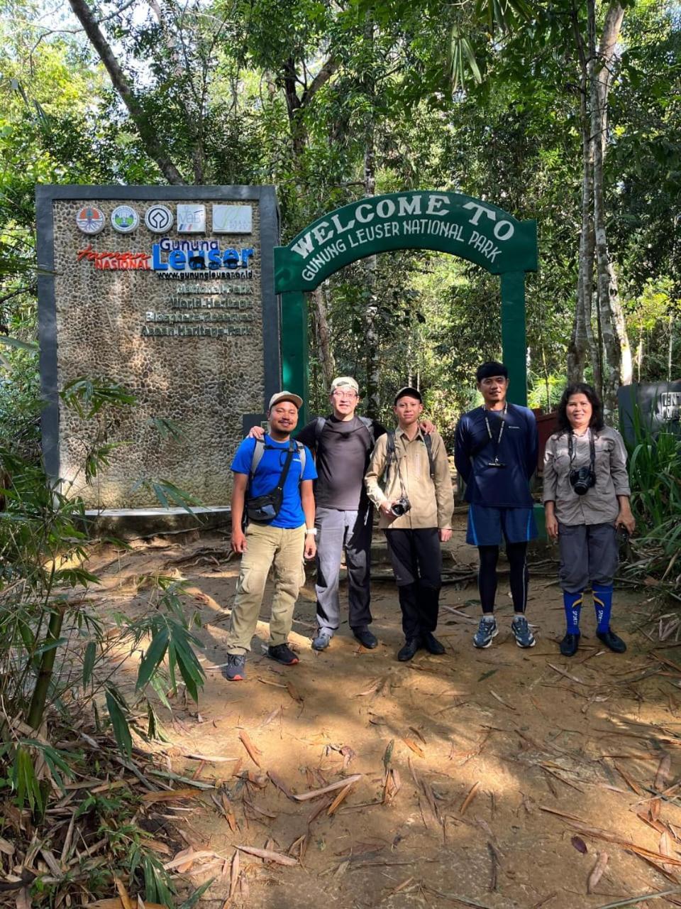 Pongo Guest House & Jungle Trekking Bukit Lawang Exterior foto